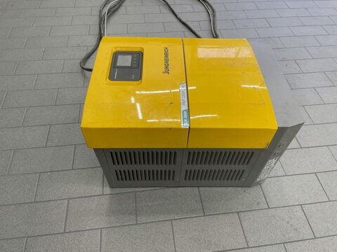 Jungheinrich SLH300i Ladegerät 2