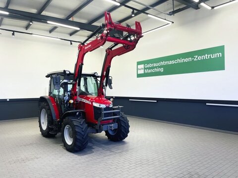 Massey Ferguson 4708 M ESSENTIAL