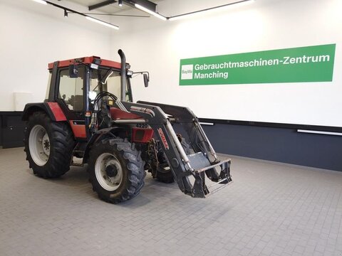 <strong>Case IH 4220</strong><br />