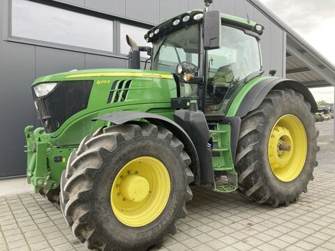 John Deere 6215 R