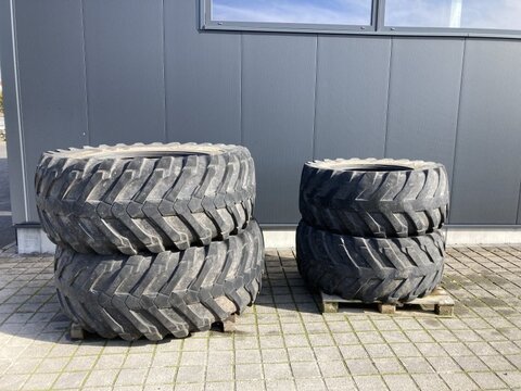 Michelin VF 710/70 R42 + 600/70 R30 EVOBIB