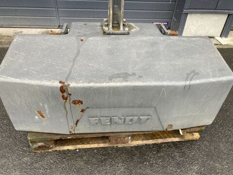 Fendt FRONTGEWICHT 2500 KG 2