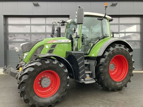 Fendt 718 VARIO S4 PROFI PLUS