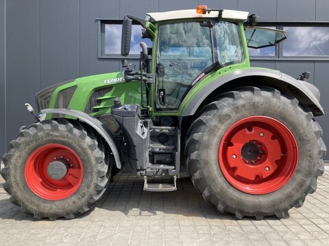 <strong>Fendt 828 Vario S4 P</strong><br />