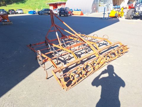 Pöttinger Leichtgrubber