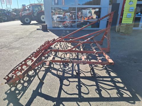 Pöttinger Leichtgrubber