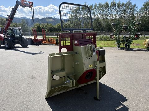 Holzknecht HS 650