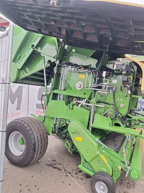 Krone Comprima F 125 XC