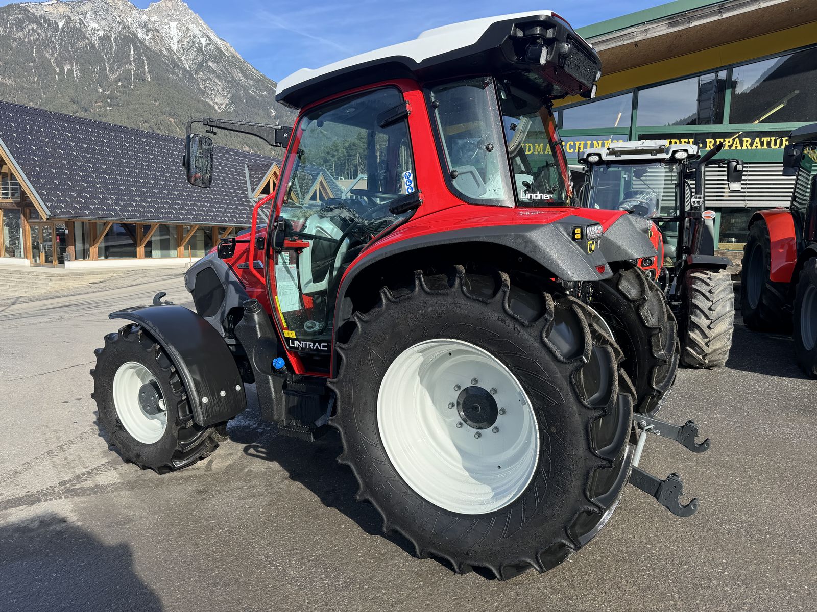 Lindner Lintrac 70 (Stufe 5) 3