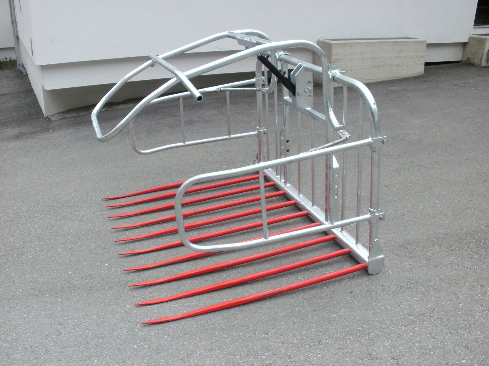 HLM Heuschieber Type 1800 mit hydr. Niederhalter 3