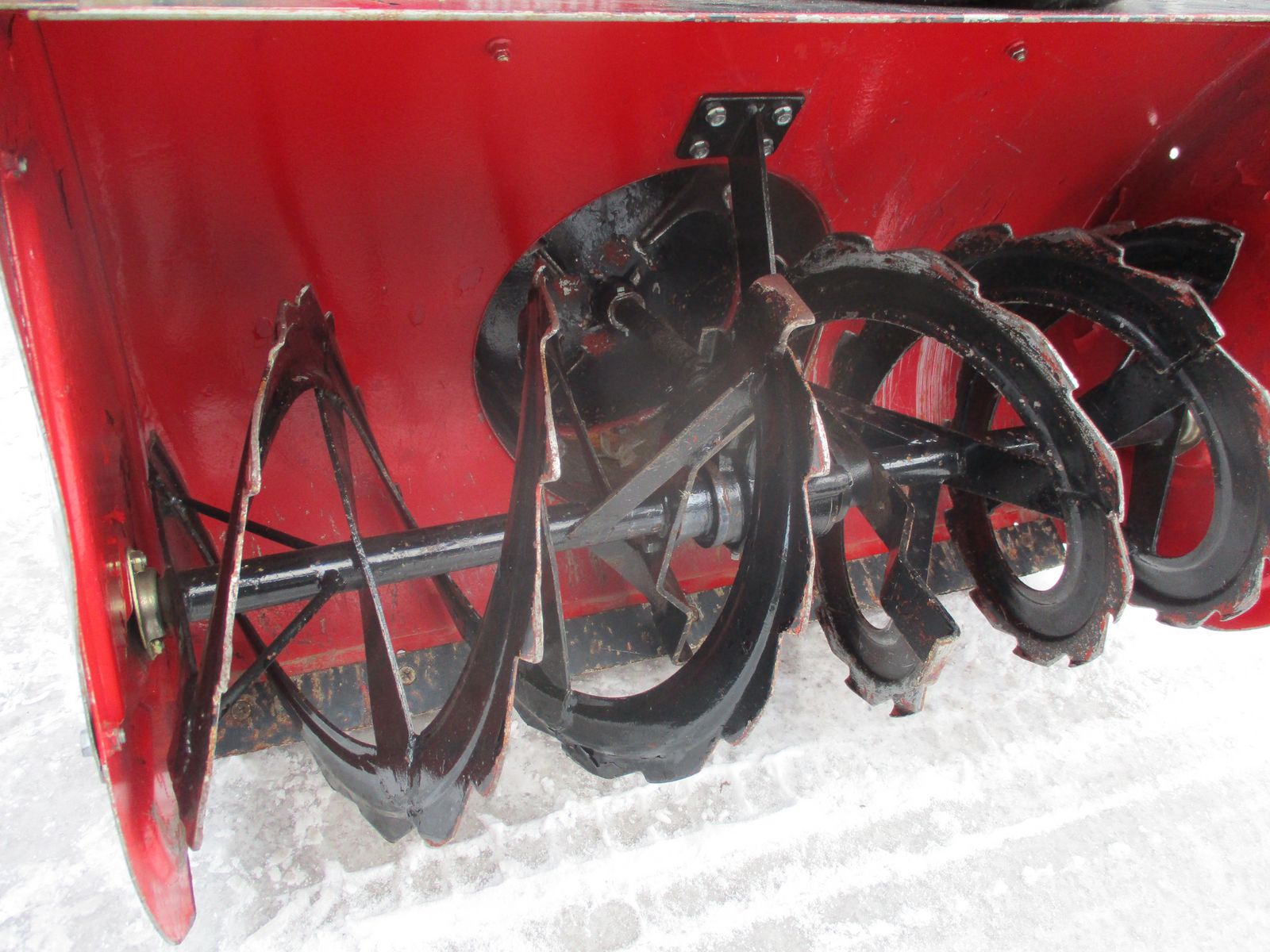 Honda HS1136 Raupenschneefräse Elektrostart 3