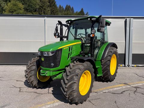 John Deere 5095M PowrQuad Plus