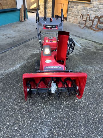 Honda HS 1380 AT