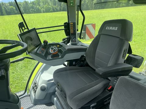 Claas Arion 550 CEBIS CMATIC