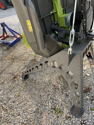 Claas Disco 28