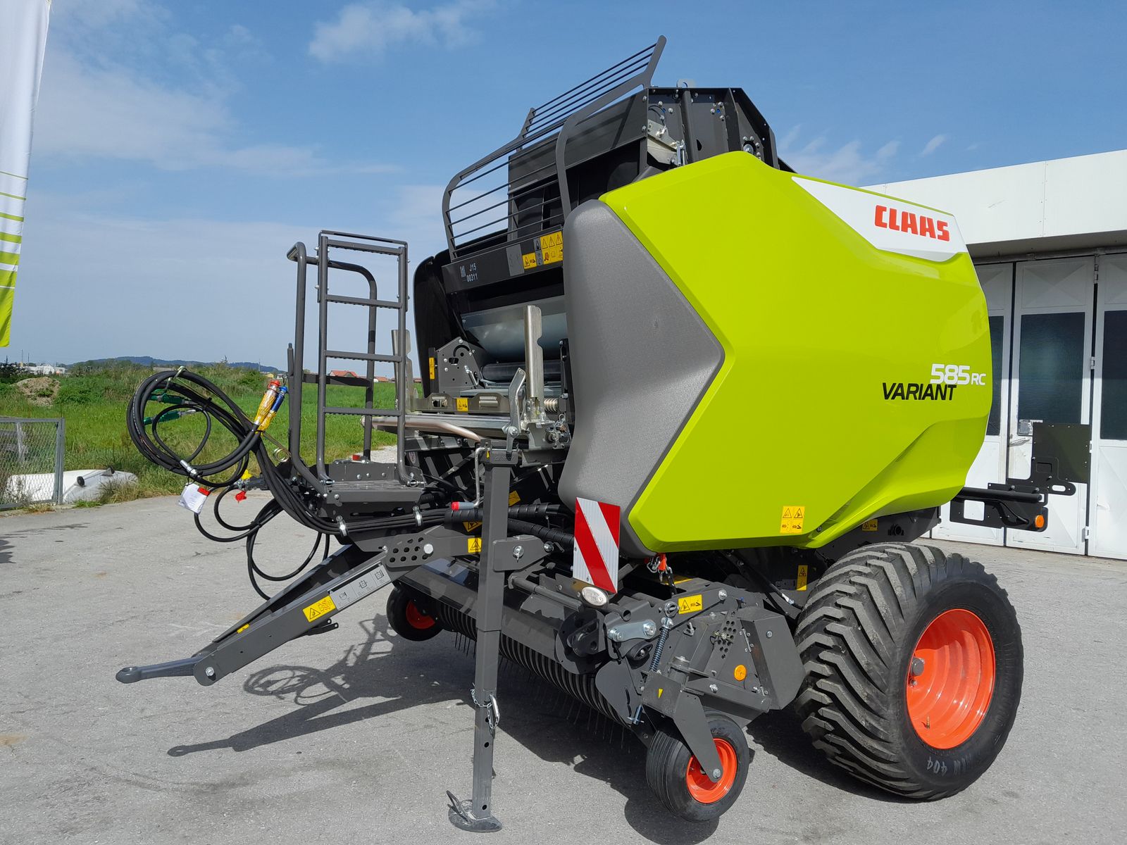 Claas Variant 585 RC 3