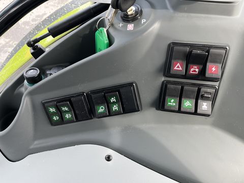 Claas Arion 550 CMATIC CEBIS