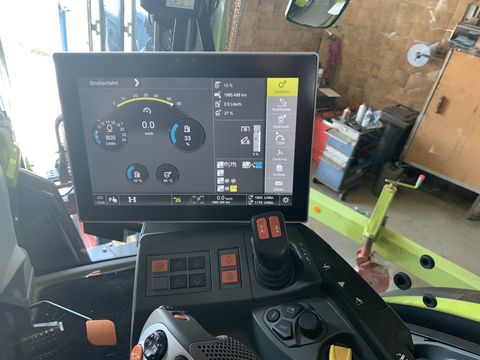 Claas Arion 660 CMATIC