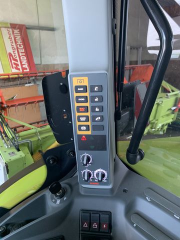 Claas Arion 660 CMATIC