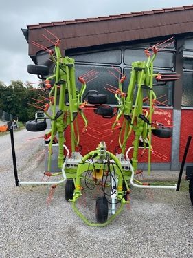 Claas Volto 900