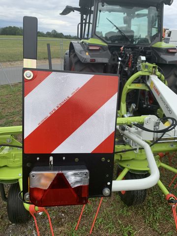 Claas Volto 900