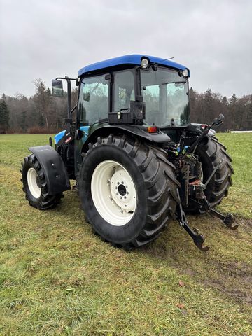 New Holland TN-D 70