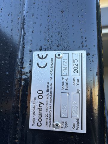 Country Country 110D mit Kran 700 Pro