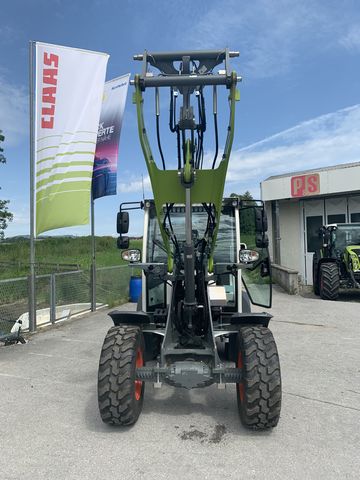 Claas Torion  530