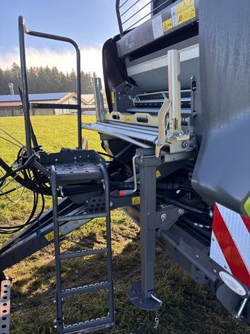 Claas Claas Variant 585 RC