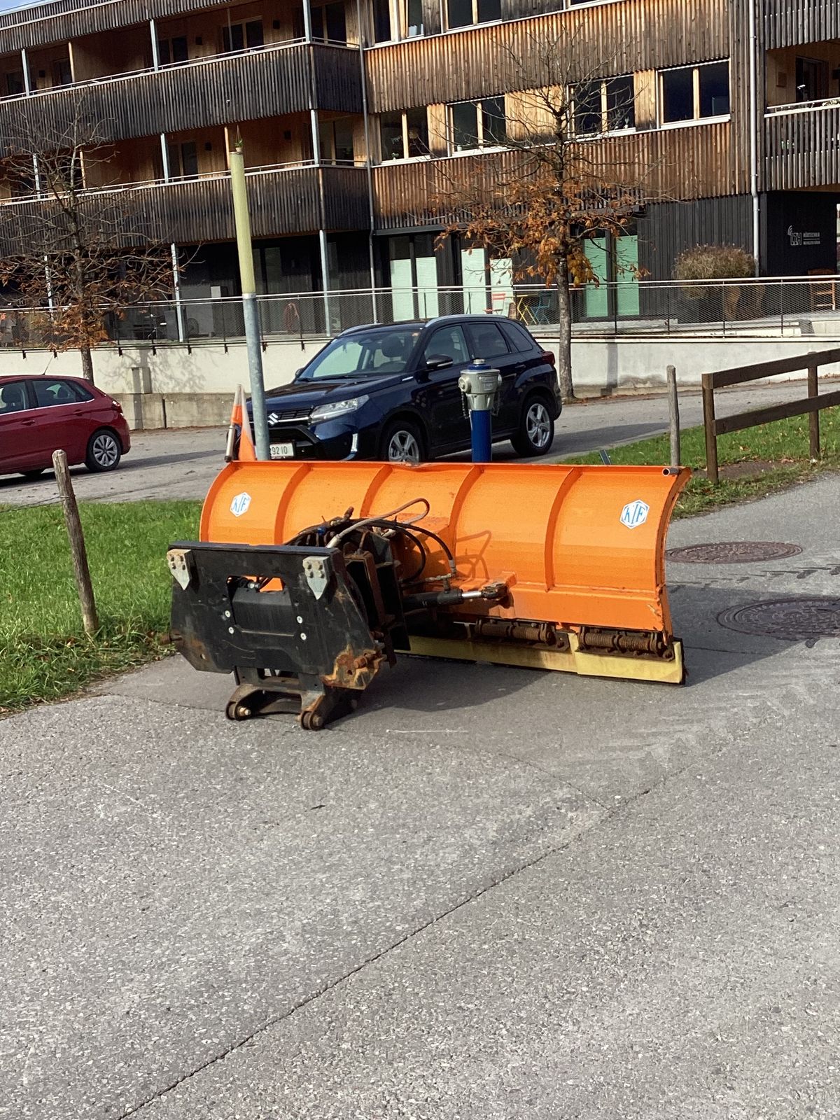 KIF-Schneepflug 240 Federklappen 2