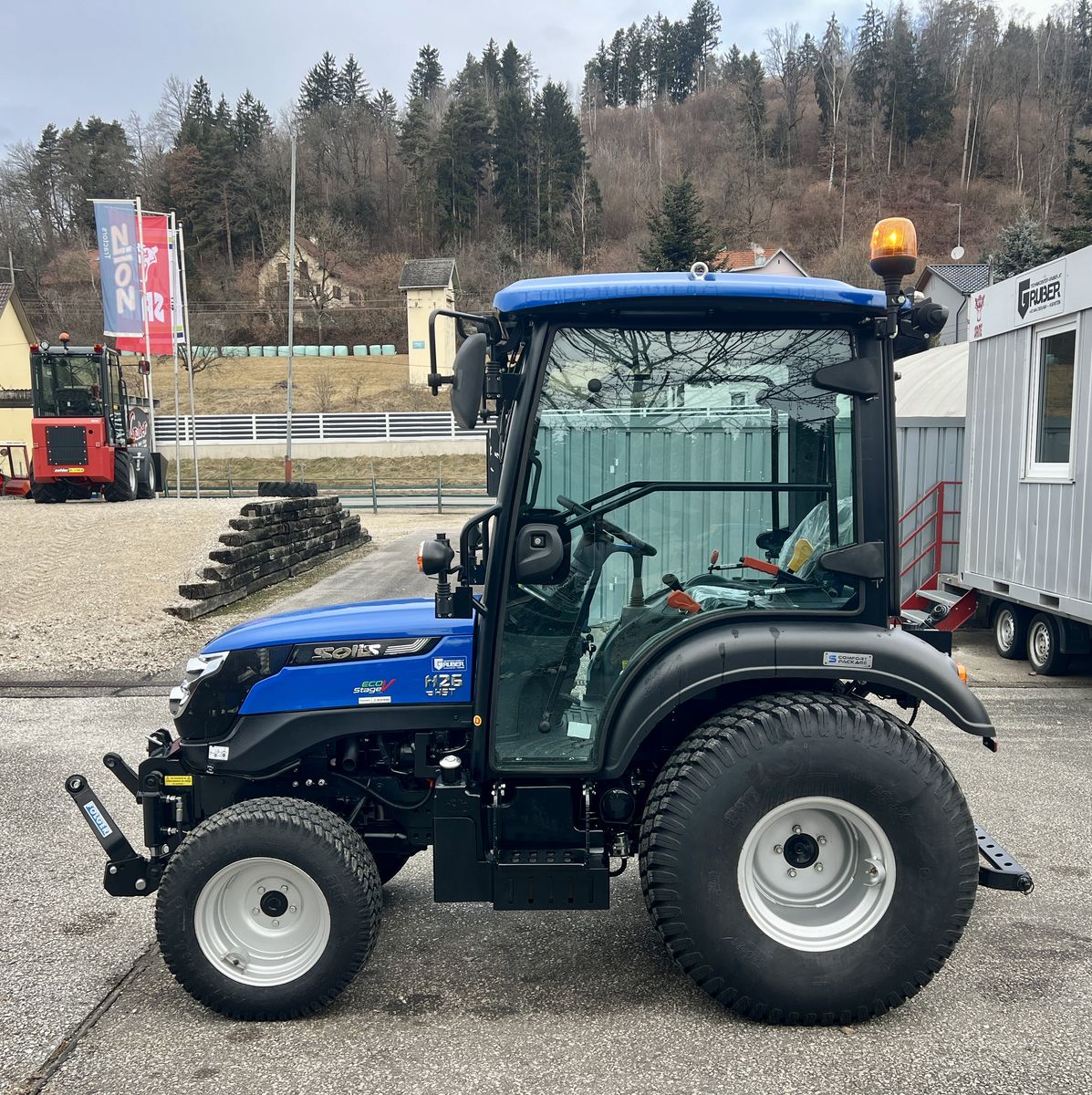 Solis 26 HST CAB und Fronthydraulik 3