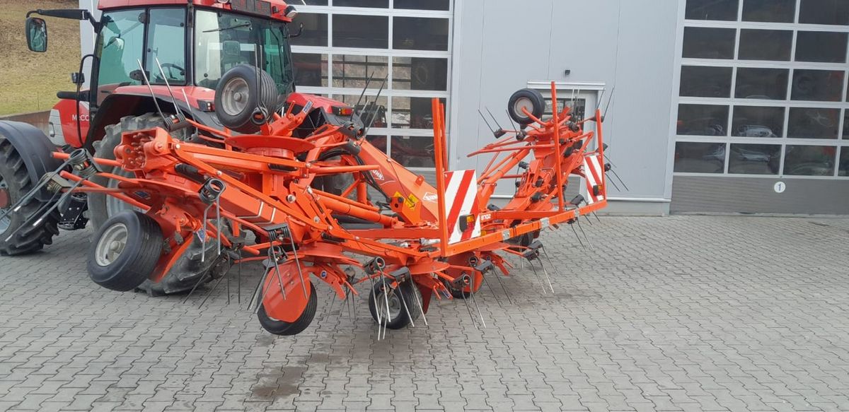 Kuhn  GF 8702 2