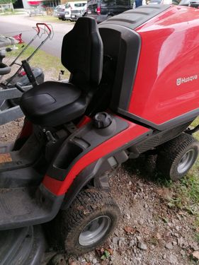 Husqvarna Rider 320 C AWD