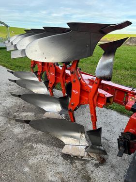 Kuhn 4 Schar Pflug