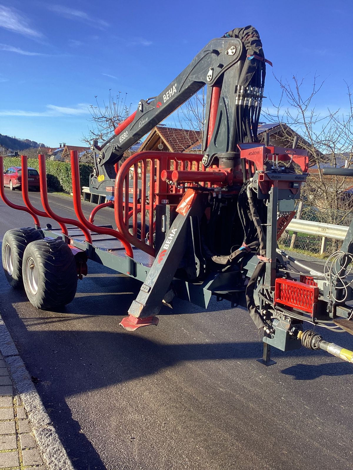 Beha Trailer T900 mit BEHA-Crane 6580 2
