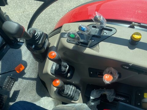 Case IH Farmall 100 A