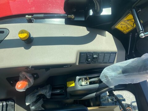 Case IH Farmall 100 A