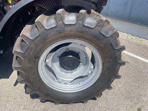 Case IH Farmall 100 A