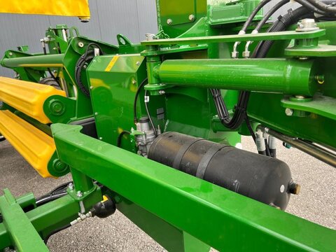 McHale 998 Highspeed Quaderballenwickler