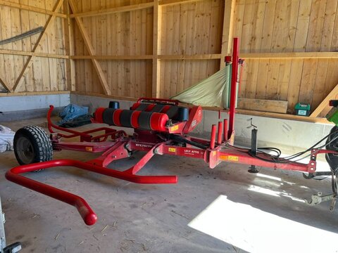 Lely Attis PT 130