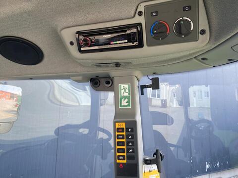CLAAS Arion 420