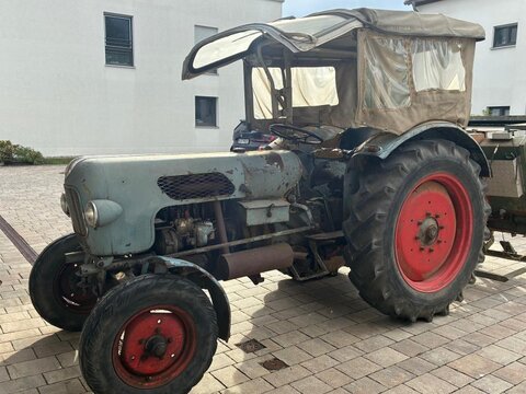 Eicher EM 300