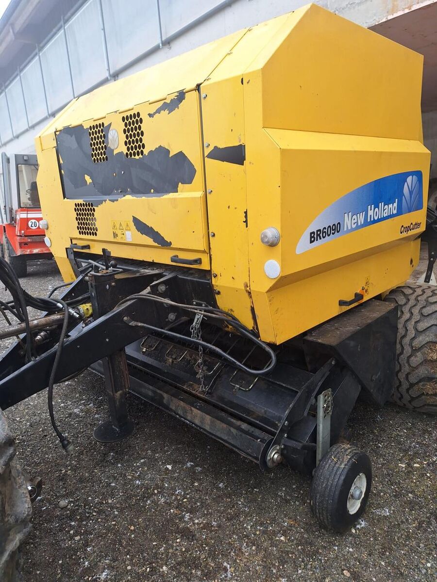 New Holland BR 6090 CropCutter 3