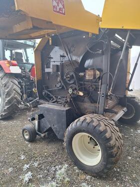 New Holland BR 6090 CropCutter
