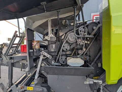 CLAAS ROLLANT 454 RC UNIWRAP