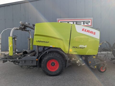 CLAAS ROLLANT 454 RC UNIWRAP