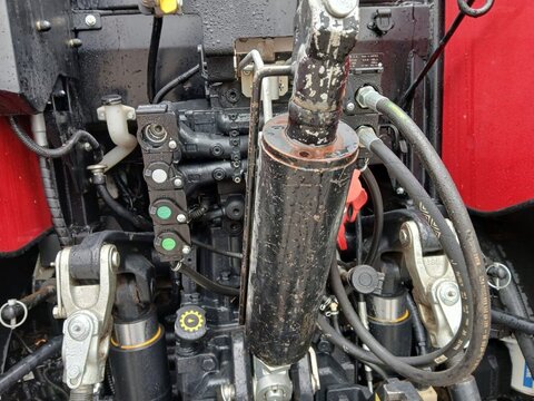 Case IH MAXXUM 145 CVX
