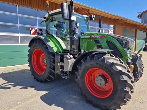 Fendt 724 Vario Gen6 Profi Plus