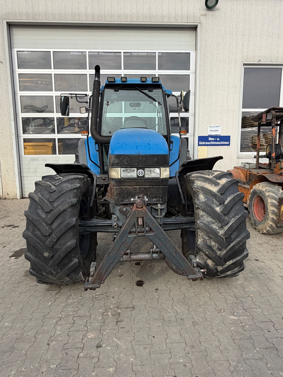 New Holland M 100/8160 2