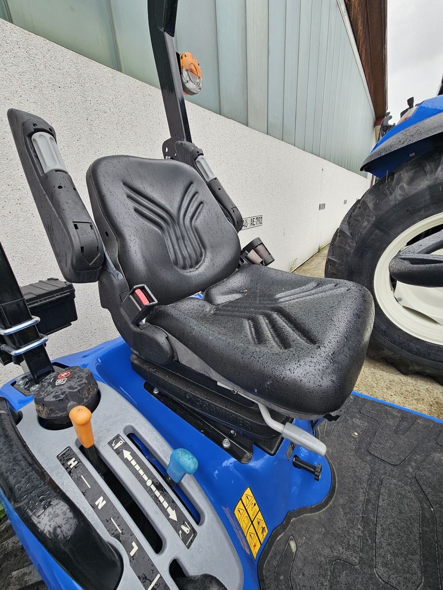 New Holland Boomer 25 C 3